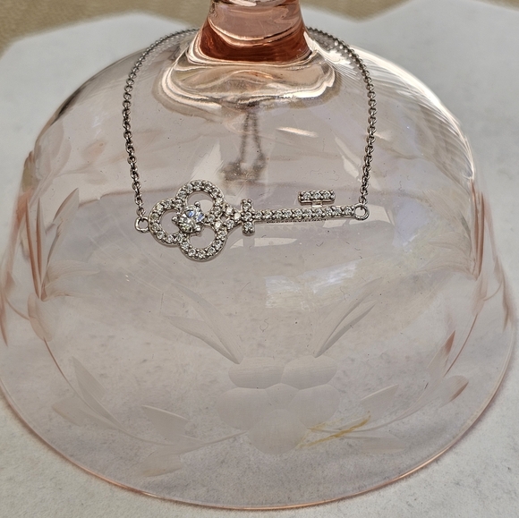 925 Silver Key Bracelet with CZs Bolo Adjustable Like New Without Tags - Picture 8 of 14